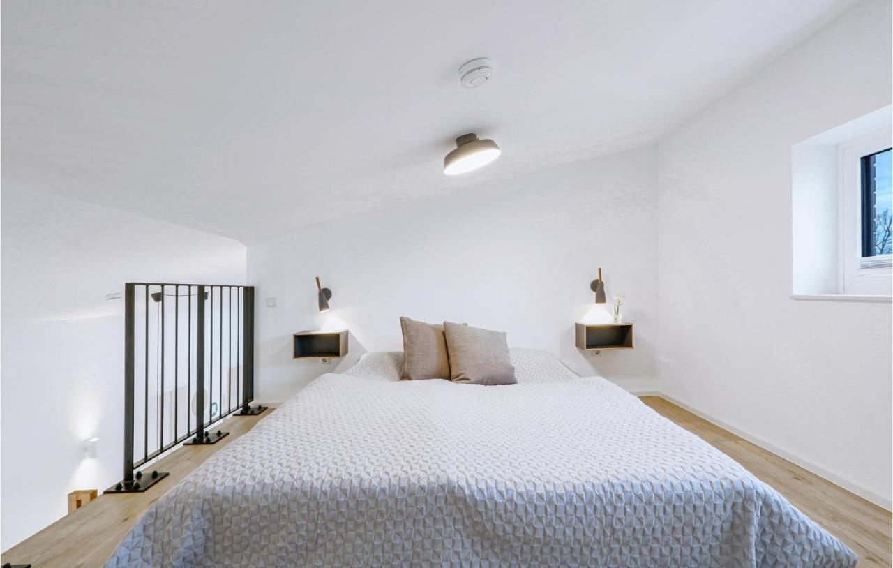 3 Bedroom Awesome Home In Lembruch-Duemmer See Bagian luar foto